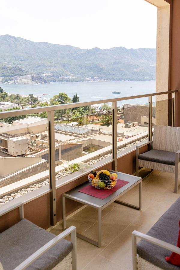 Lux Apartments Harmonia Budva Exterior photo